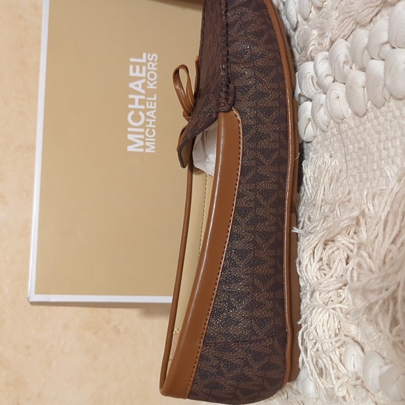 Michael Kors NIB Moccasin 8.5 Brown - Picture 3 of 8